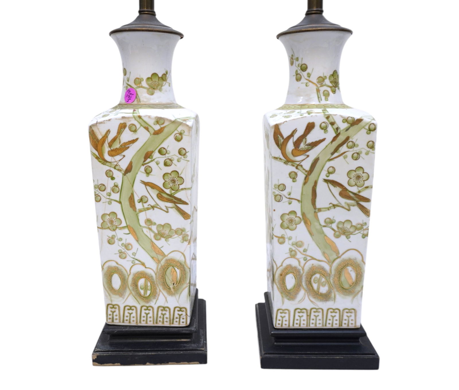 PAIR VINTAGE CHINESE PORCELAIN TABLE LAMPS (1 of 6)
