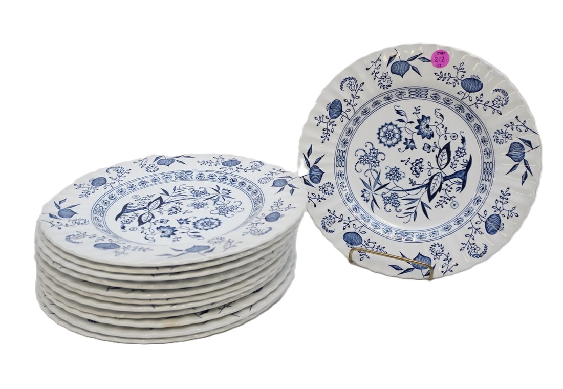 12 J&G MEAKIN BLUE NORDIC DINNER PLATES (1 of 4)