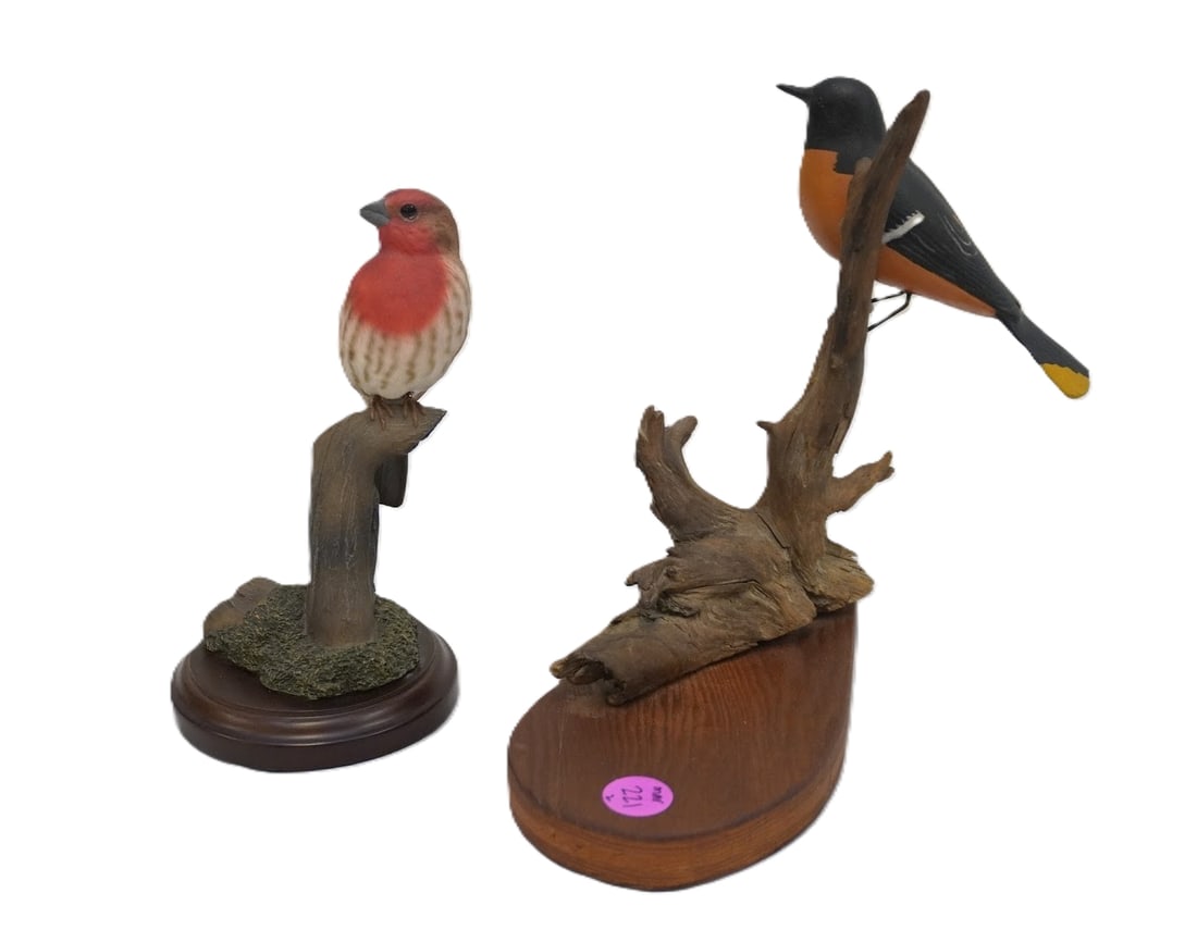 PAIR OF AUDUBON & WOOD BIRD SCULPTURES: Pair of Bird Sculptures. The Audubon Collection "The Neighbor" House Finch by Richard Lawson for Big Sky, measures 6.25" x 3.75" in dia. Mid-Century Carved Wooden Bird Figurine by D.C. Abbott,