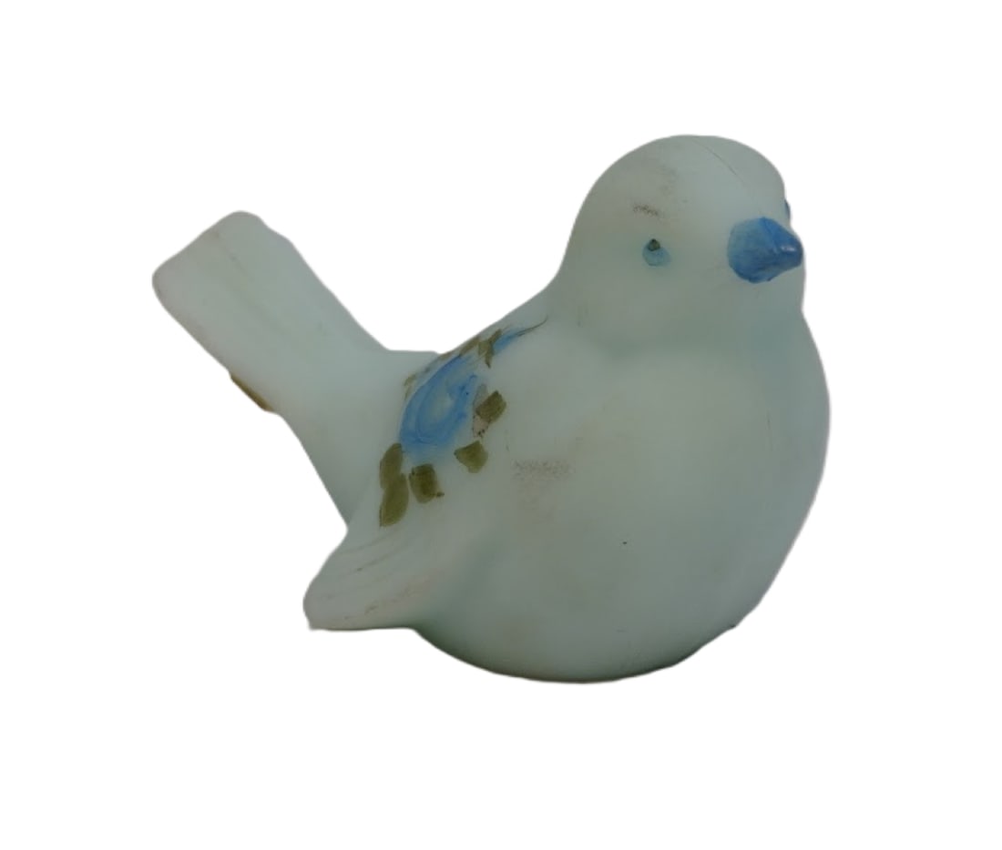 VINTAGE FENTON BLUE CUSTARD HAND PAINTED BIRD FIGURINE (1 of 5)