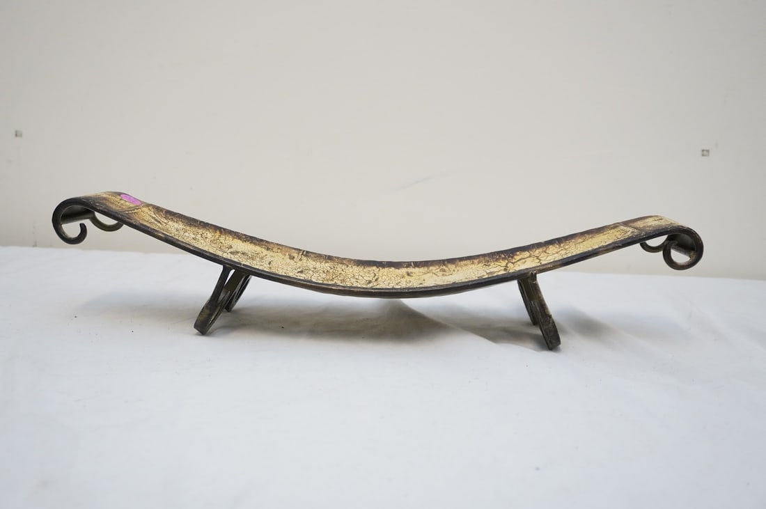 RUSTIC METAL CENTER PIECE (1 of 4)