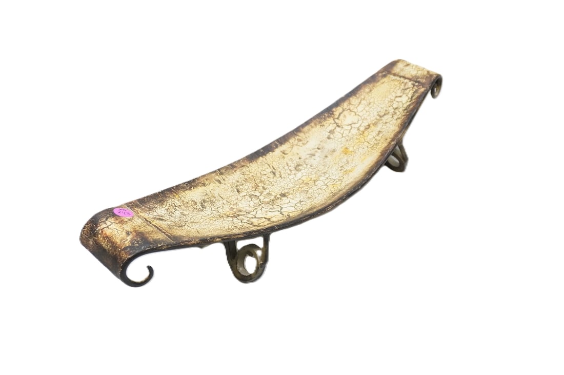 RUSTIC METAL CENTER PIECE - 3