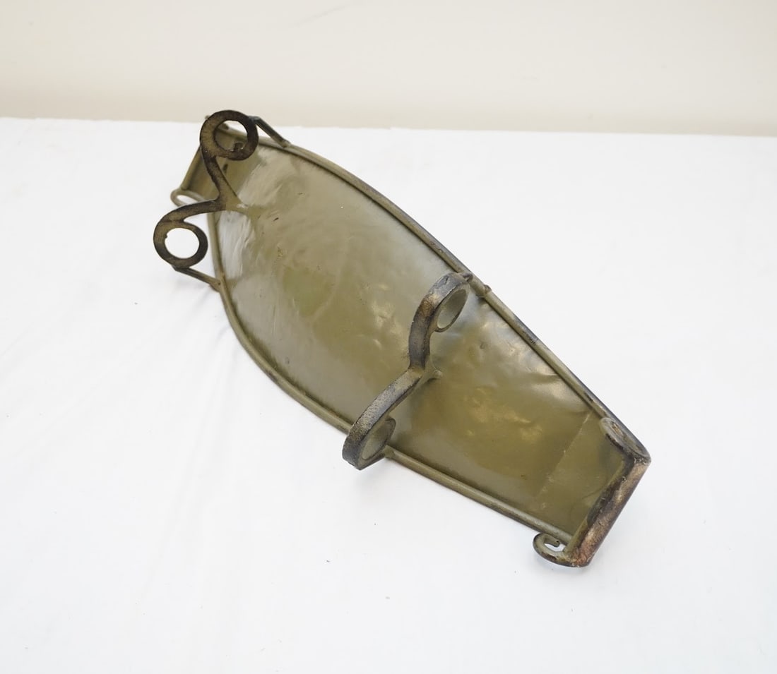 RUSTIC METAL CENTER PIECE - 4