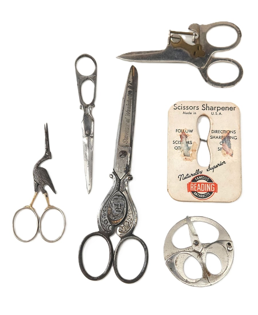 5 ANTIQUE & VINTAGE SCISSORS & SHARPENER (1 of 6)
