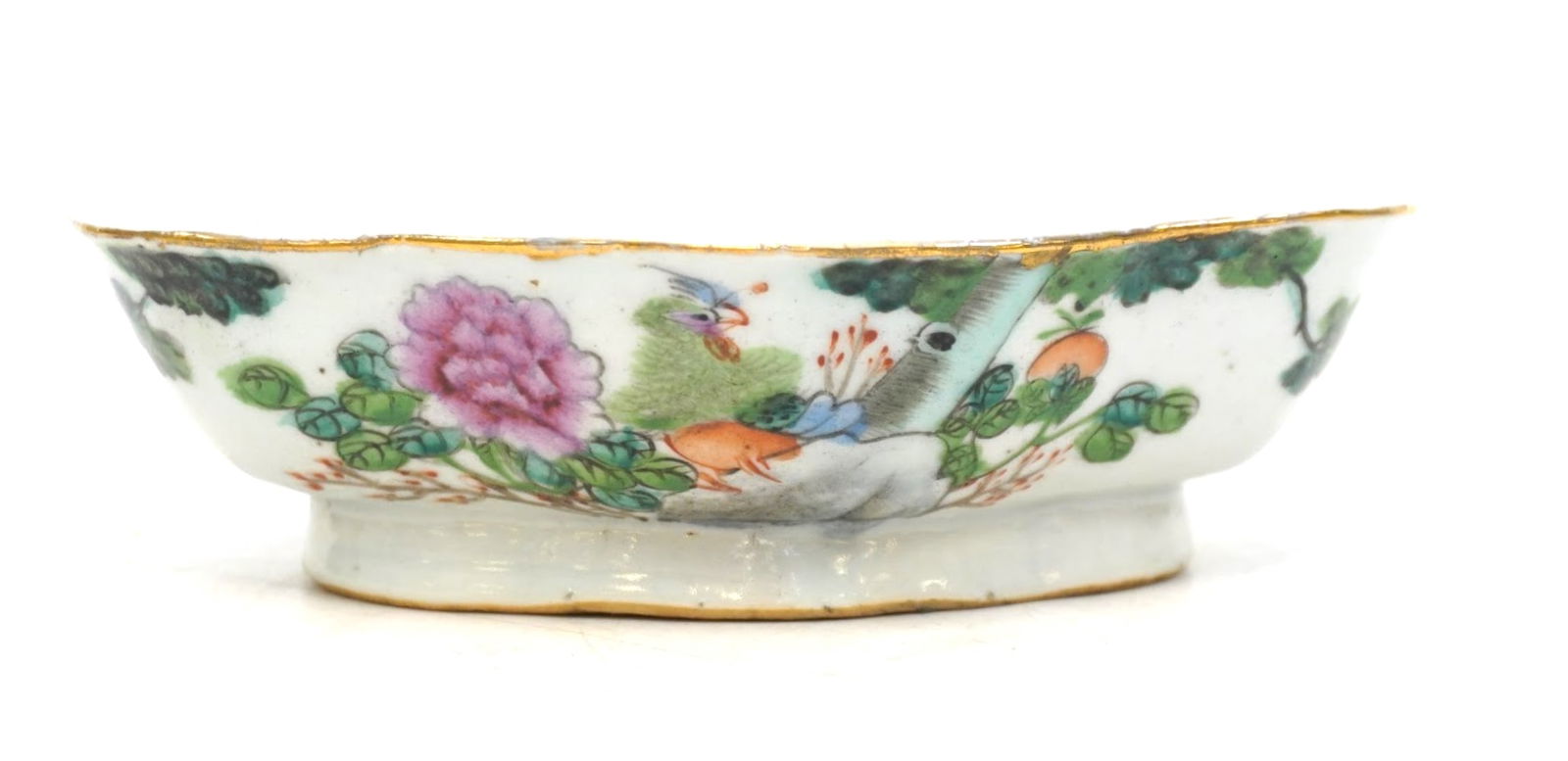 19th c CHINESE FAMILLE ROSE FOOTED BOWL: Antique Chinese Famille Rose Porcelain Footed Bowl, With Chinese export wax seal. Measures 7 1/4"x5 1/4"x2". Weight 10 oz **In house shipping available on this lot** If you win this lot, please select