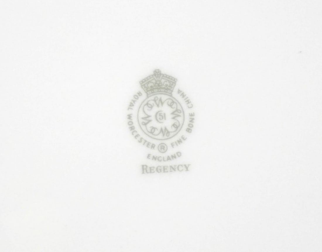 18 ROYAL WORCESTER REGENCY DINNER PLATES - 3