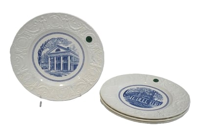 4 WEDGWOOD UNIVERSITY OF VIRGINIA DINNER PLATES 4 Vintage Wedgwood University of Virginia Dinner