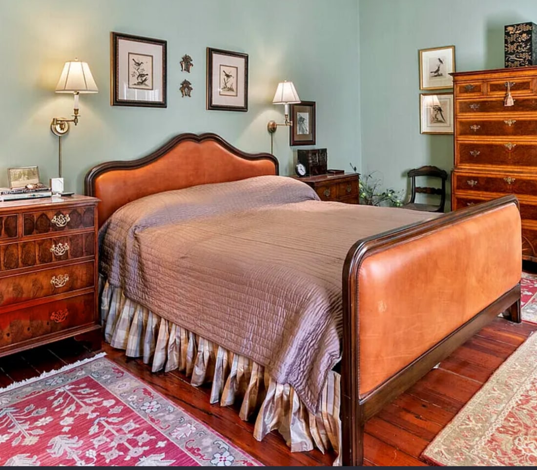 CUSTOM DESIGNER KING LEATHER UPHOLSTERED BED (1 of 1)