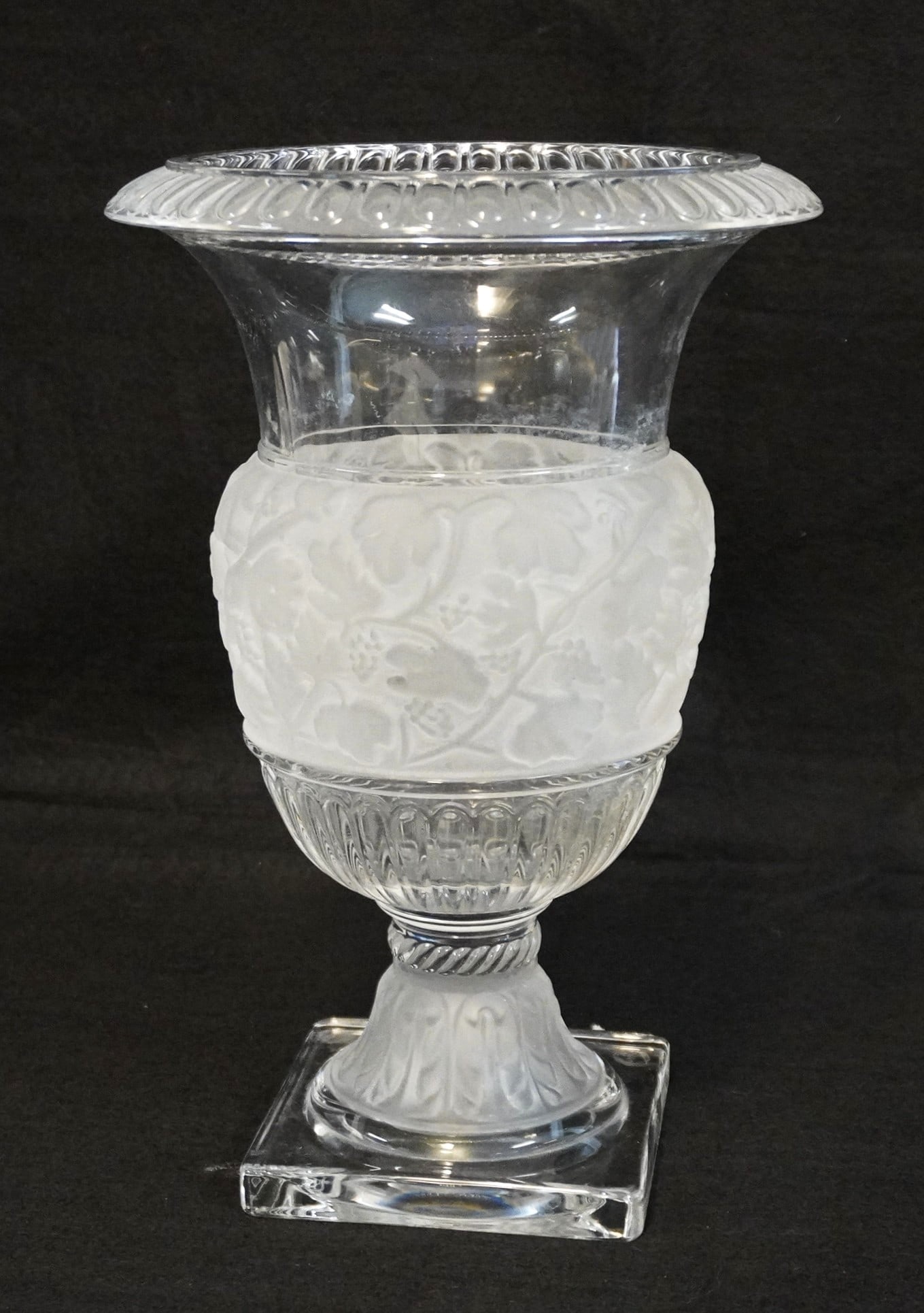 LARGE VINTAGE GODINGER SHANNON ATHENA URN VASE: Large Vintage Godinger Shannon Crystal Ireland Athen Urn Vase. Measures 8 1/2"x8 1./2"x12". Weight 10 lbs 8 oz. **In house shipping available on this lot** If you win this lot, please select self arra