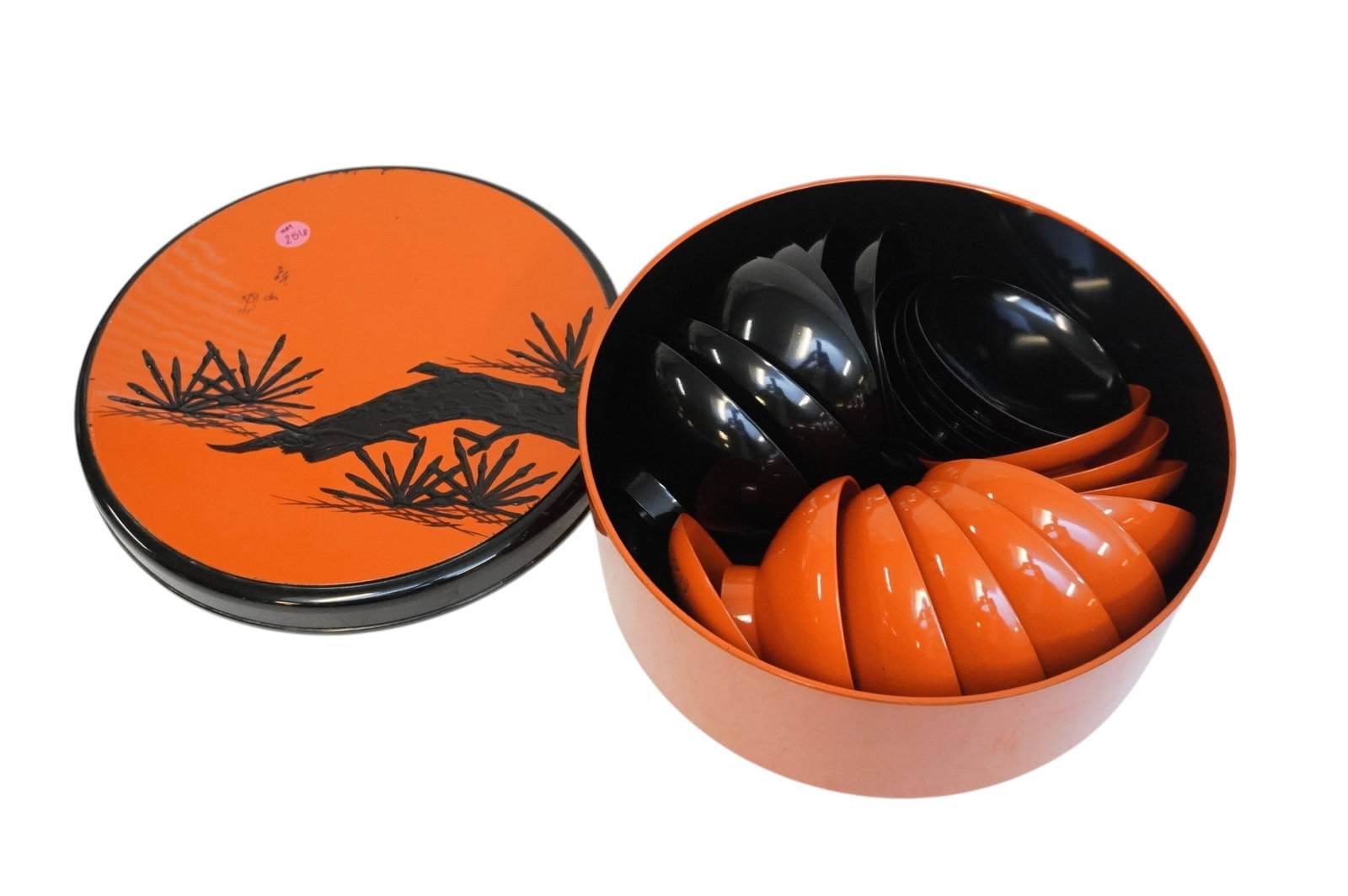 JAPANESE RED AND BLACK LACQUER RICE AND SOY SAUCE DISHES WITH CONTAINER (1 of 4)