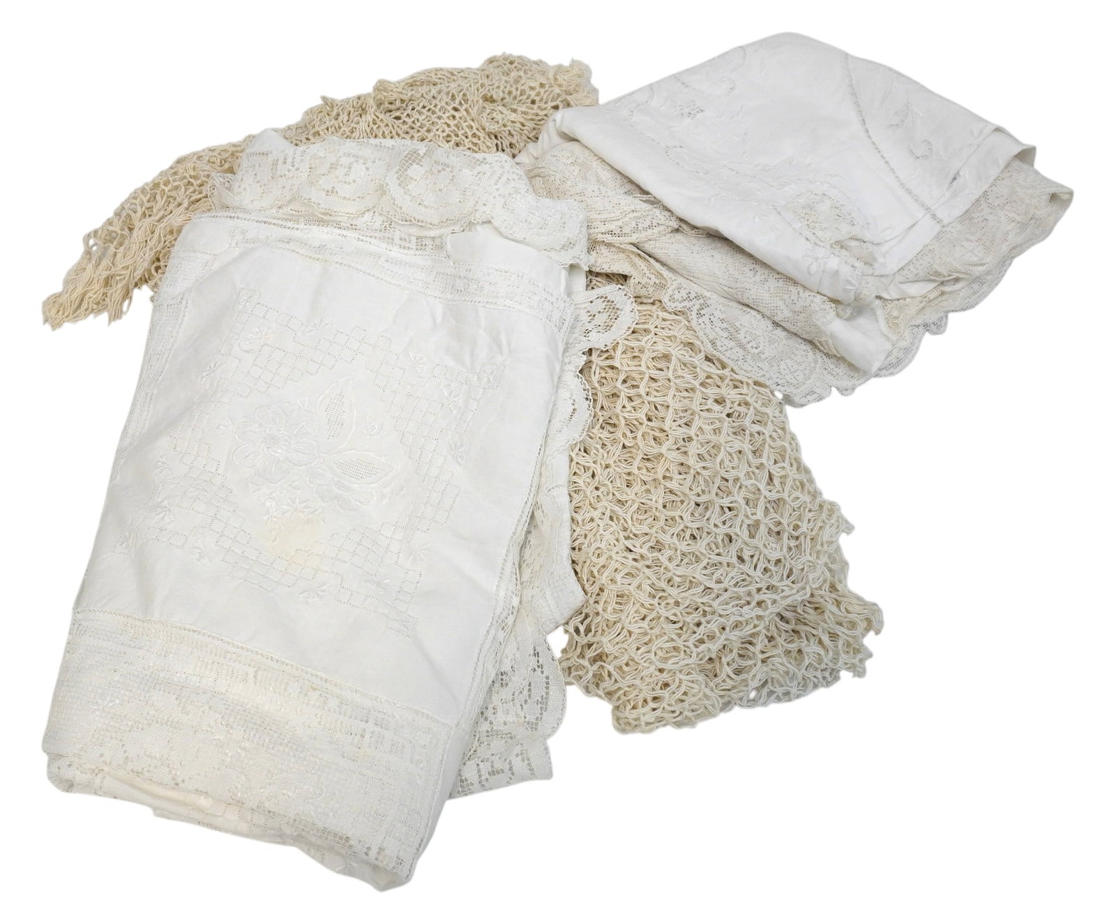4 PC ANTIQUE LINEN EMBROIDERED & CROCHETED TABLE LINENS (1 of 6)