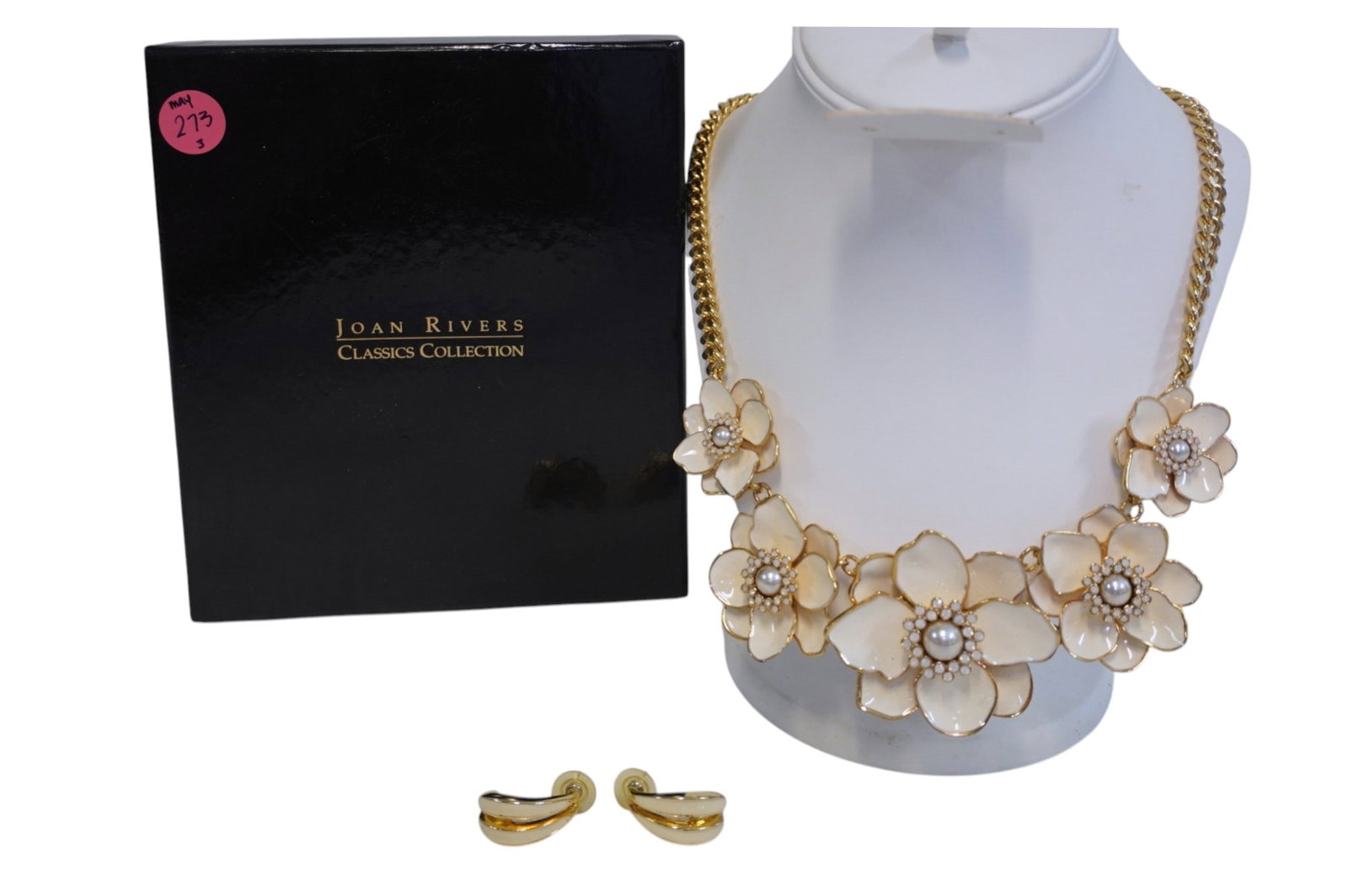 JOAN RIVERS STATEMENT FLORAL NECKLACE WITH MATCHING EARRINGS: Joan Rivers Statement Floral Necklace with Matching Earrings. Necklace measures approx. 20" x 2" and total lot weight is approx. 2 oz **In house shipping available on this lot** If you win this lot, p
