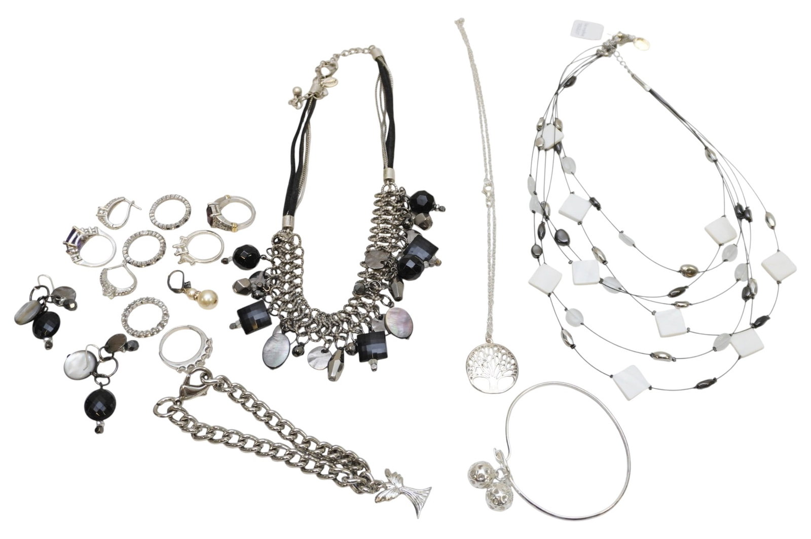 15 PIECES OF COSTUME SILVER JEWELRY (1 of 3)