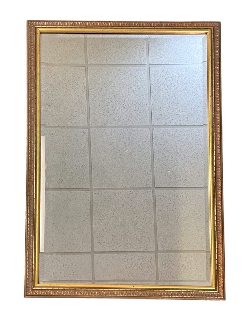 LARGE THOMASVILLE GOLD FRAMED BEVELLED WALL MIRROR: Large ornate gold framed Thomasville wall mirror. Measures approx. 27.5" x 39.5" x 1". Weighs approximately 23 lbs. **In house shipping available on this lot** If you win this lot, please select self 