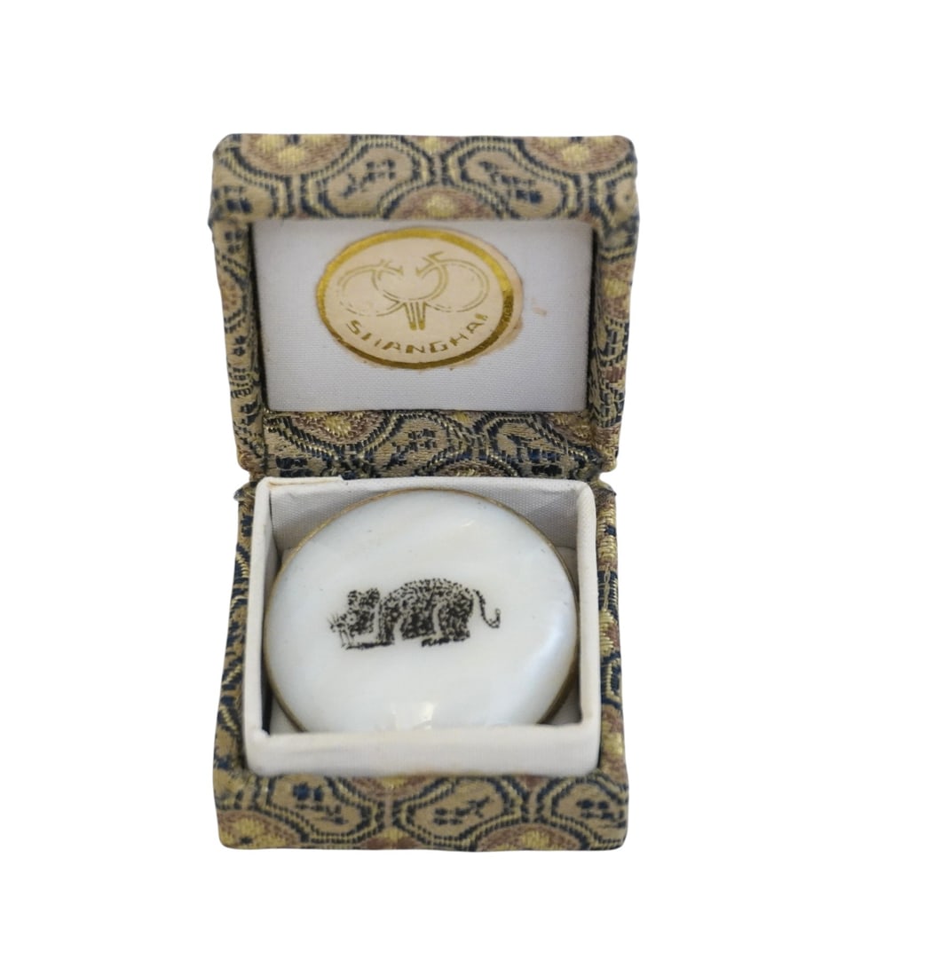 CHINESE WHITE SHELL AND SILVER BROOCH: Chinese White Shell and Silver Brooch with painted mouse. Marked/signed on back. Measures approx. 1" in dia and weighs 6g. **In house shipping available on this lot** If you win this lot, please selec