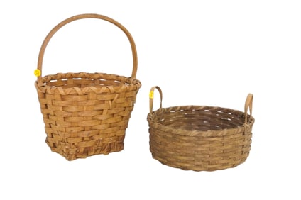 2 ANTIQUE AMERICAN PRIMITIVE SPLINT GATHERING BASKETS