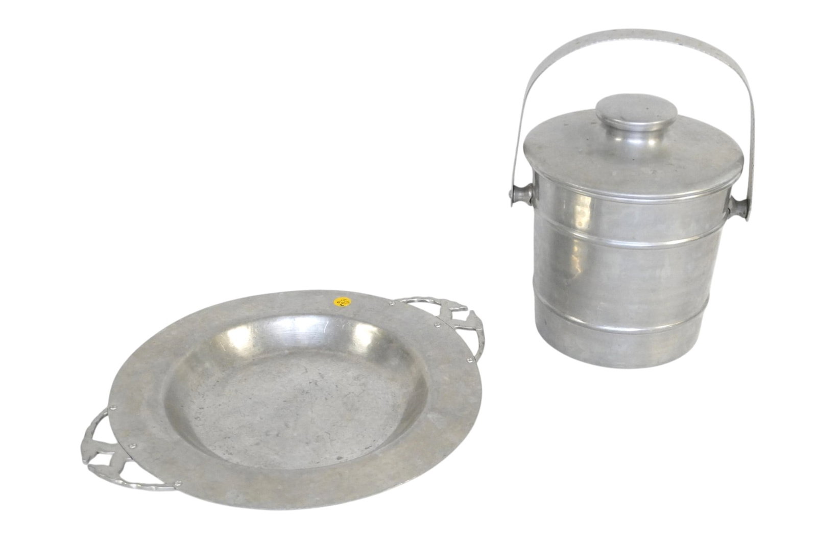 2 PC VINTAGE MID CENTURY ALUMINUM ICE BUCKET AND TRAY (1 of 6)