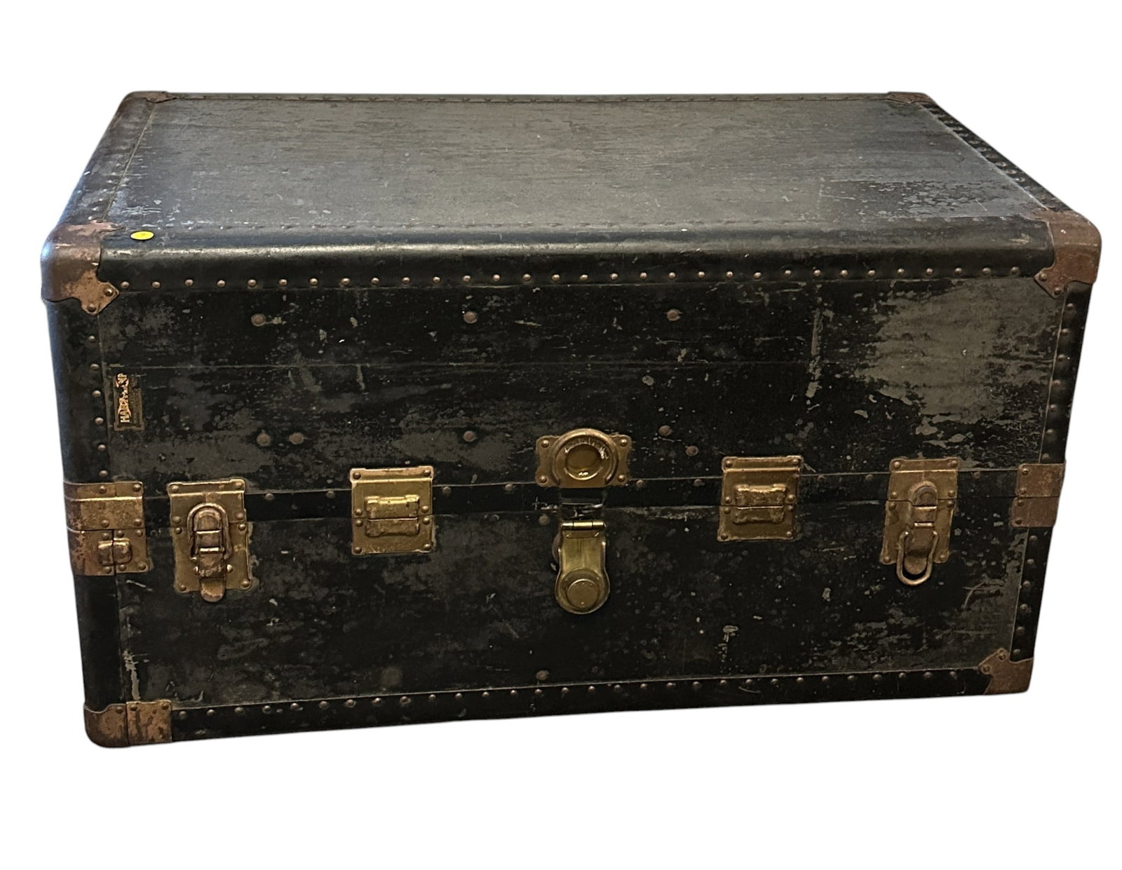 ANTIQUE HARTMANN WARDROBE TRUNK: Antique Hartmann Wardrobe Steamer Trunk. Masures 40"x20"x22" high **In house shipping available on this lot** If you win this lot, please select self arranged for in house shipping when paying**
