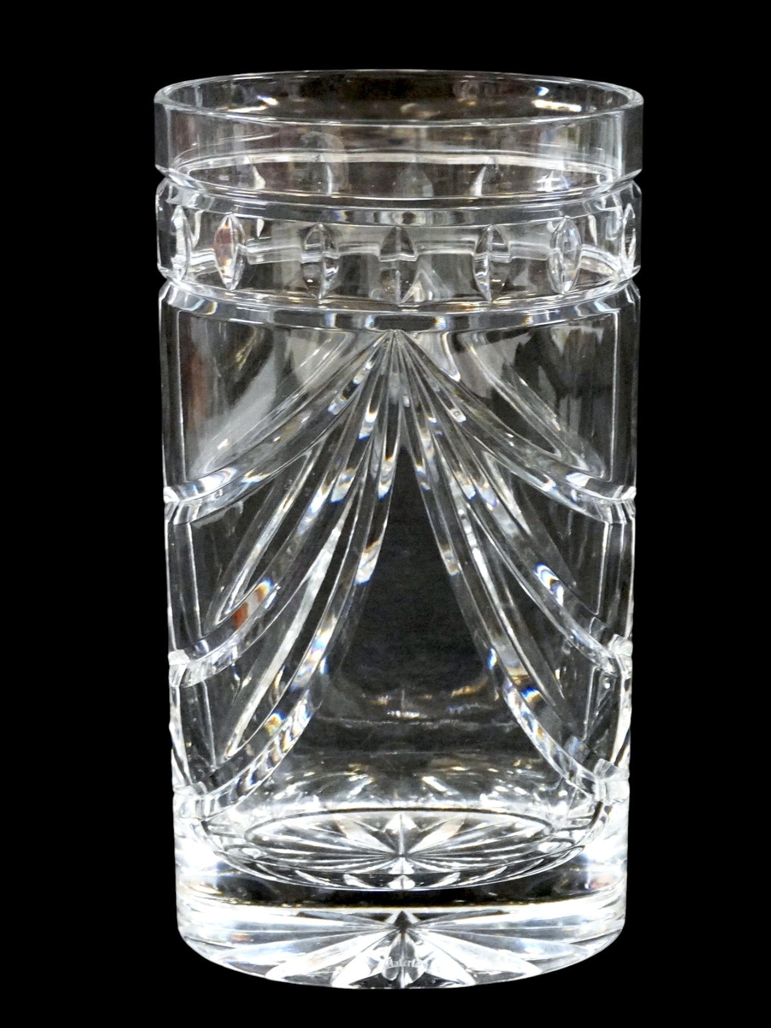 WATERFORD OVERTURE CRYSTAL VASE (1 of 4)