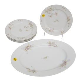 VICTORIA AUSTRIA OVAL SERVING DISH AND 5 LIMOGES ROSE LUNCHEON PLATES