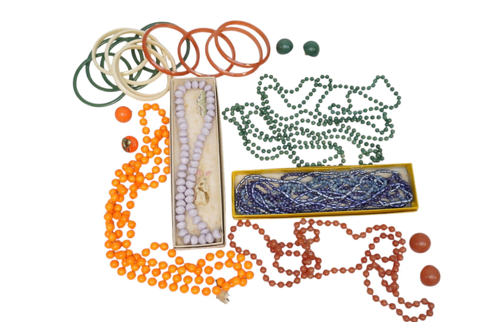 LARGE GROUP VINTAGE LUCITE / PLASTIC COSTUME JEWELRY: Large group 24 Piece of Vintage 60s, 70s Costume Jewelry, Necklaces, Bangles and Earrings. weight 1 lb **In house shipping available on this lot** If you win this lot, please select self arranged for 