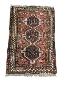 SEMI ANTIQUE PERSIAN SHIRAZ HAND KNOTTED RUG