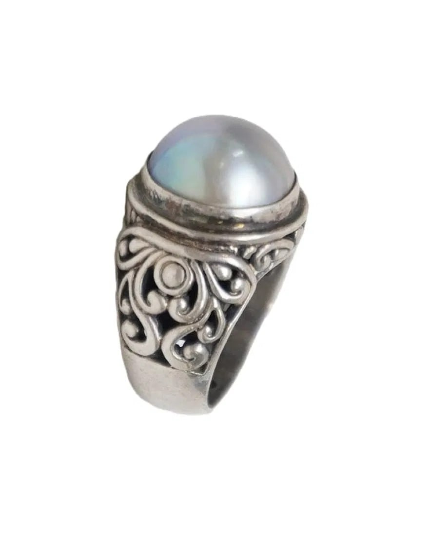 STERLING SILVER BLUE GRAY MABE PEARL RING SZ 7.75: Contemporary Sterling Silver Mabe Blue Gray Pearl Ring. Size Approximate silver weight 14 grams. **In house shipping available on this lot** If you win this lot, please select self arranged for in hou