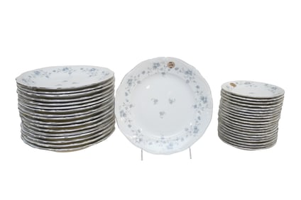 38 DINNER AND DESSERT HAVILAND BLUE GARLAND CHINA PLATES