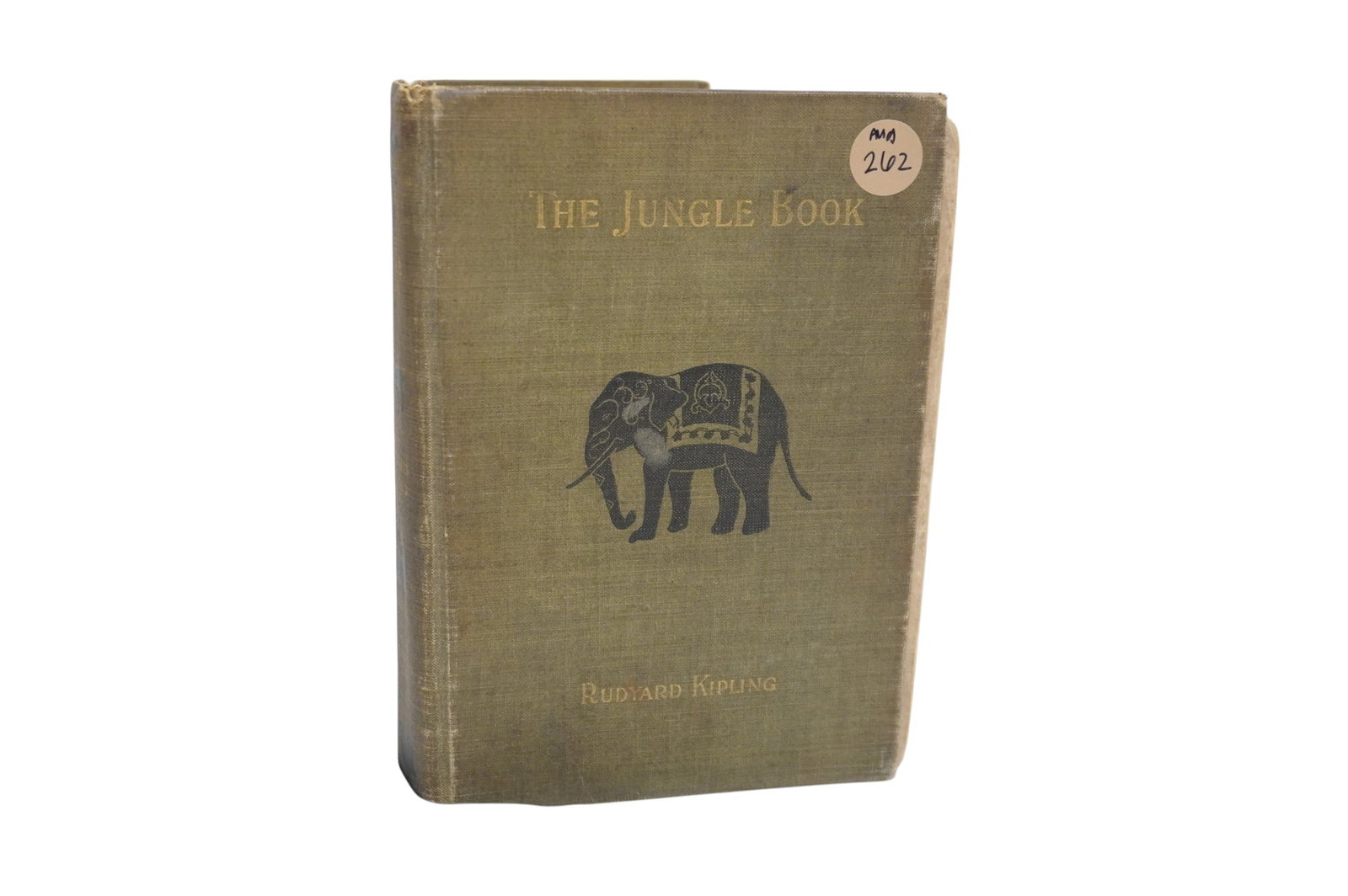 1912 EDITION OF THE JUNGLE BOOK BY RUDYARD KIPLING: 1912 Edition of The Jungle Book by Rudyard Kipling. Measures approx. 5.5" x 8" x 1.5" and weighs 1 lb 8 oz.**In house shipping available on this lot** If you win this lot, please select self arranged 