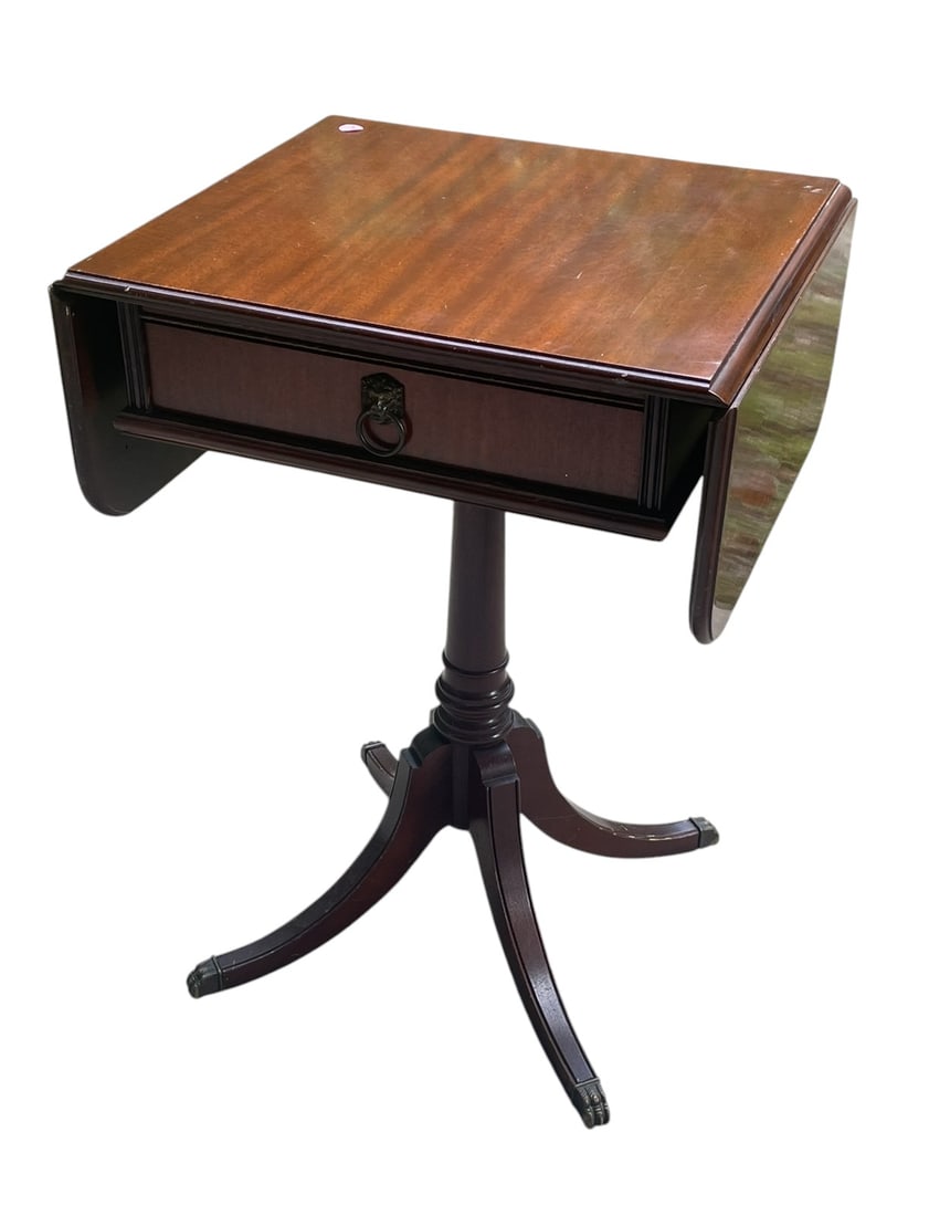 VINTAGE WABASH MAHOGANY DUNCAN PHYFE STYLE SIDE TABLE: Vintage 1930-40s Mahogany Duncan Phyfe Style Drop Leaf Side Table with 1 drawer on pedestal base. Measures 18"x16"x26" tall closed Each leaf measures 7 1/2". Provenance: A Washington DC Private Estate