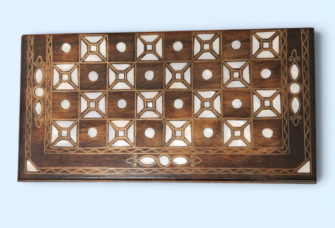 MOTHER OF PEARL INTARSIA BACKGAMMON & CHECKERS SET (1 of 5)