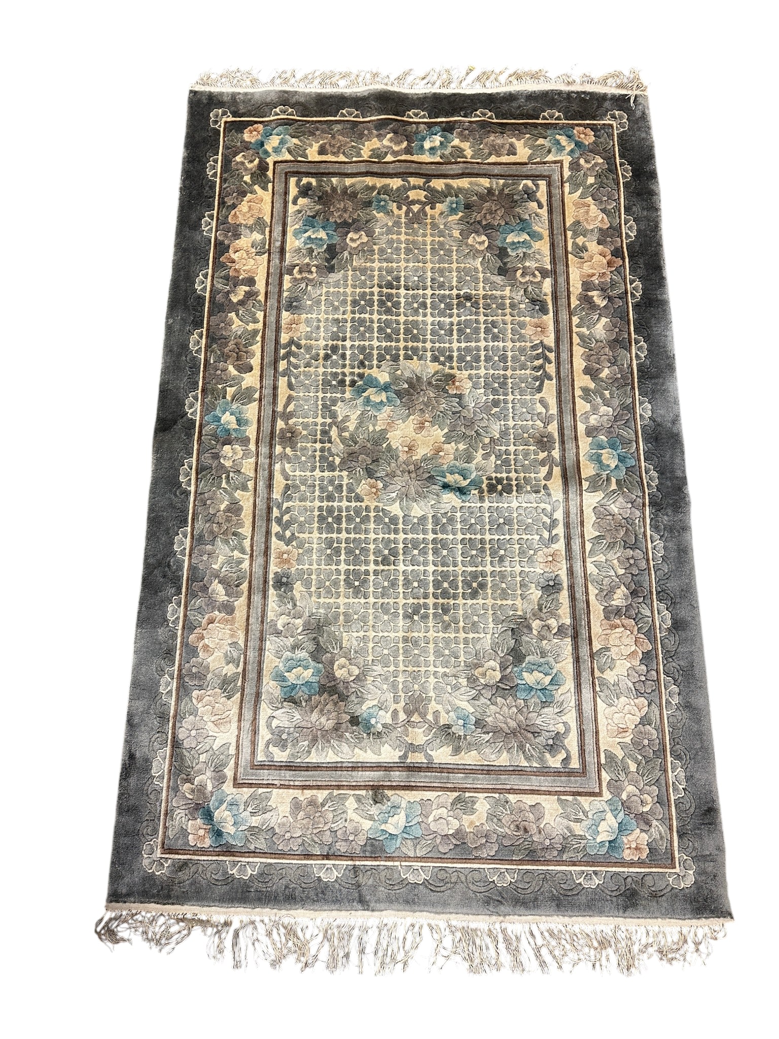CONTEMPORARY FINE CHINESE SILK SCULPTED RUG: Contemporary Fine Chinese Silk Sculpted Rug. Measures 3'x4'10. Weight 8 lbs **In house shipping available on this lot** If you win this lot, please select self arranged for in house shipping when payi
