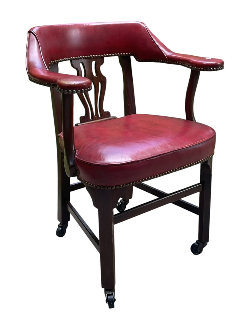 VINTAGE LEATHER BARRIT BANKERS CHAIR (1 of 4)