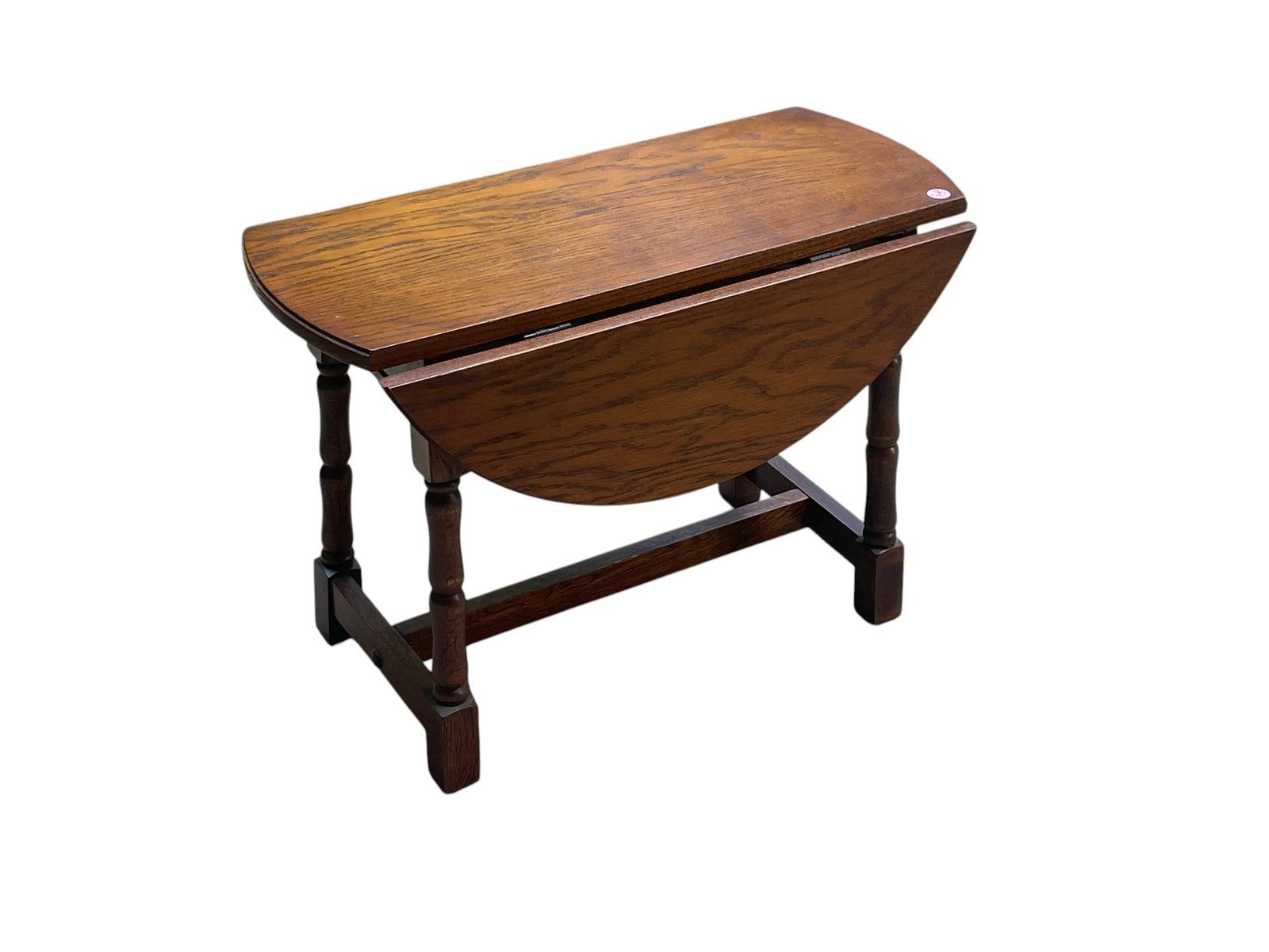 SMALL VINTAGE OAK DROP LEAF OCCASIONAL TABLE: Small Vintage Oak Drop Leaf Occasional Table. Measure 23 3/4" long x 11 1/2" x 16 1/2" tall when closed. Each Leaf 7". Provenance:16 Water Street, a beautifully appointed home, circa 1815, located in