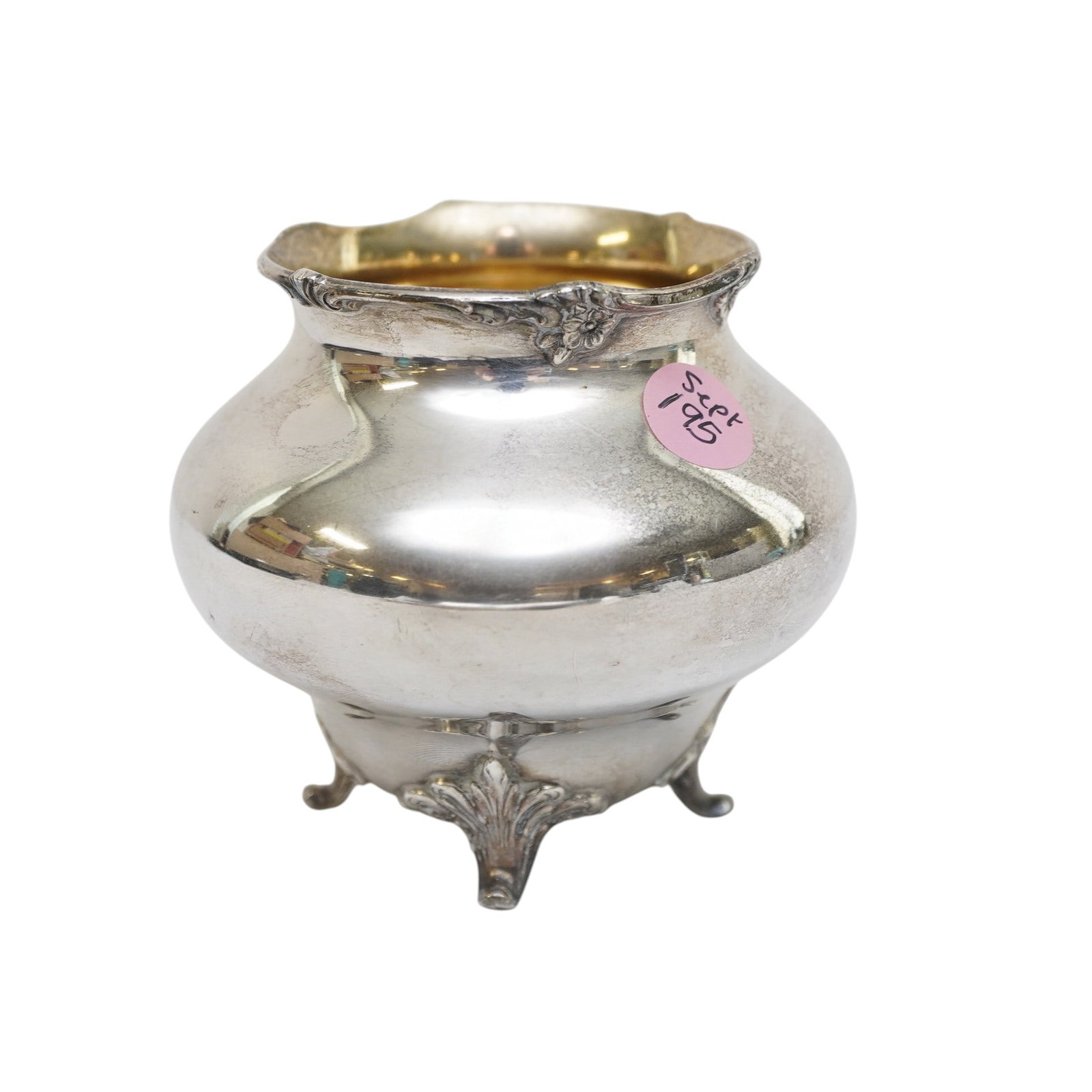 REED & BARTON STERLING SIVER TARA WASTE BOWL: Vintage Reed & Barton Sterling Siver Tara Waste Bowl. Measures 4 1/2" wide and 4" Tall, Weight appriximately 264 grams. **In house shipping available on this lot** If you win this lot, please select