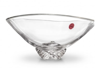 VINTAGE STEUBEN GLASS BOWL SIGNED