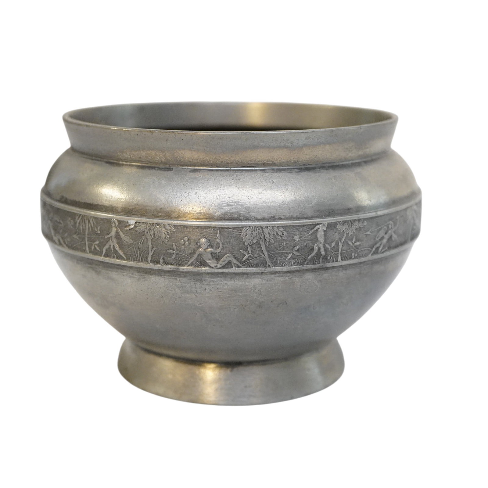 ANTIQUE ROGERS & BRO. 1900 TRIPLE PLATE SILVER VASE: Antique Rogers & Bro. 1900 Silver Plate Vase. Measures approx. 3.5" x 5" in dia. and weighs 12 oz. **In house shipping available on this lot** If you win this lot, please select self arranged for in h