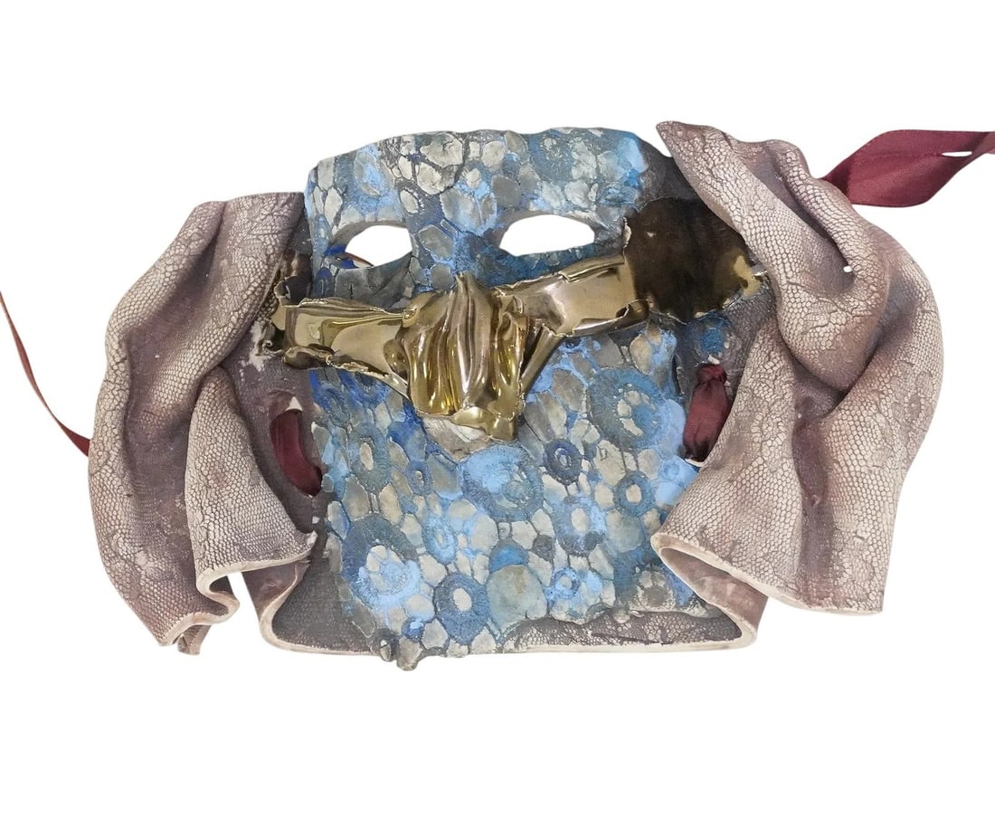 SIGNED STUDIO POTTERY VENETIAN MASK: Signed Studio Pottery Venetian Mask. Measures approx. 8" x 5.5" x 2.75" and weighs 1 lb 9 oz. . **In house shipping available on this lot** If you win this lot, please select self arranged for in hous