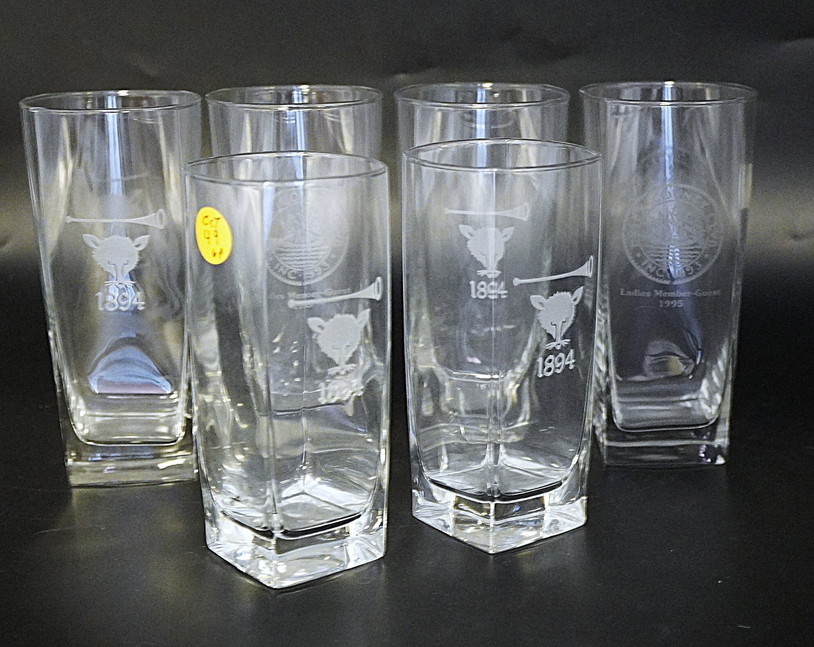 6 VINTAGE HIGHBALL GLASSES MYOPIA HUNT CLUB & ESSEX COUNTY CLUB: 4 Vintage Highball Glasses from the Myopia Hunt Club established in 1894 and 2 Highball Glasses from the Essex County Club established in 1893 Ladies Member - guest 1995. 4 measure 6 2/3" and 2 measur