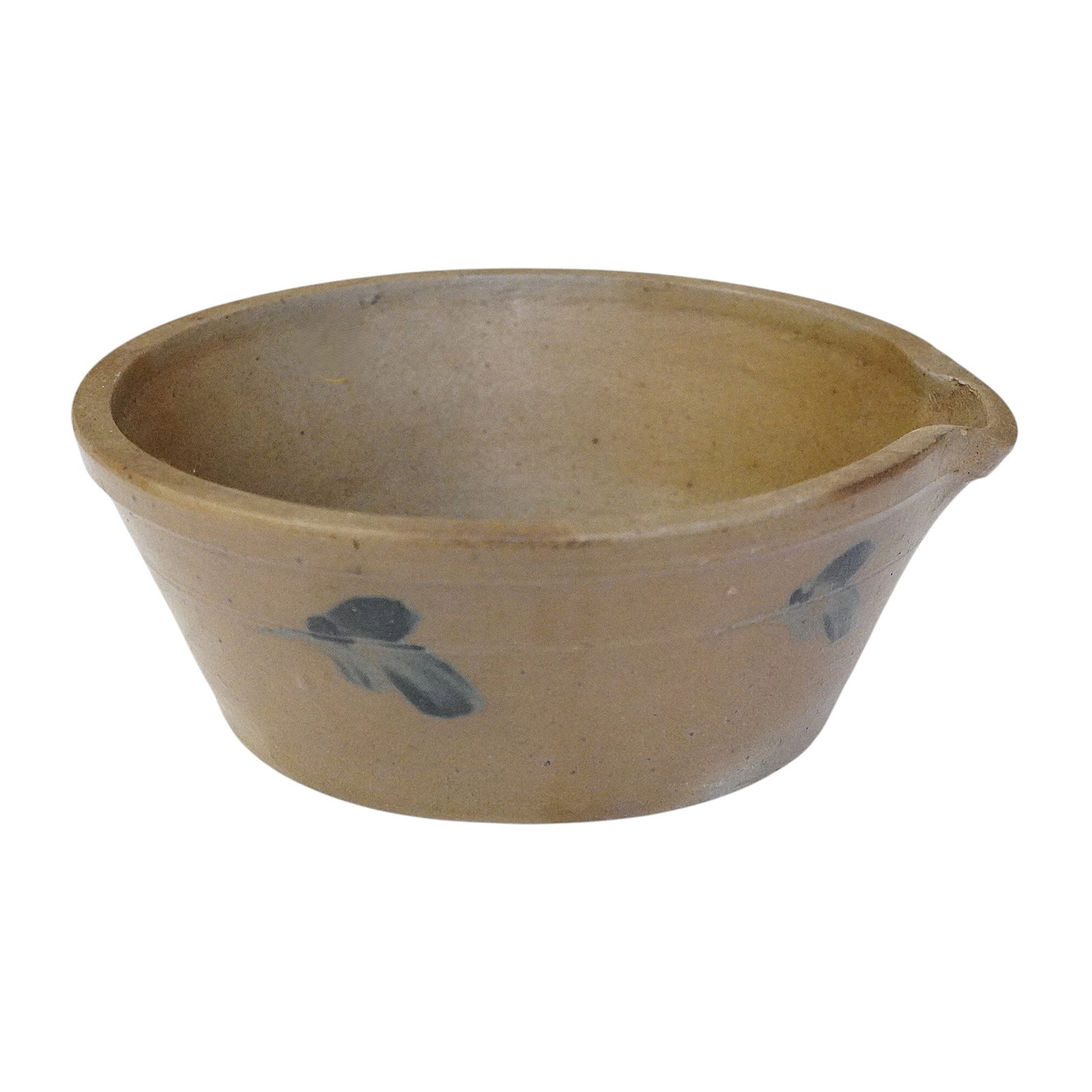 ANTIQUE GREY STONEWARE SPOUTED CROCK MILK PAN / BOWL: Antique grey stoneware crock milk pan / bowl circa late 1800s. Unmarked but most likely Grier pottery from Chester County, PA. Weighs approx. 3 lbs 14 oz. and measures approx. 10 1/4" x 9 3/4" x 3 3/4