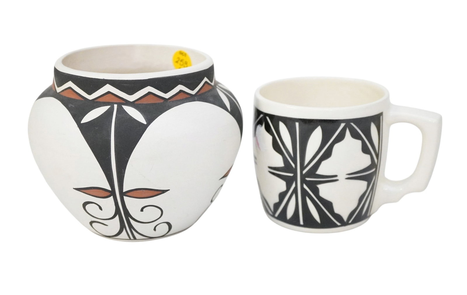 NATIVE AMERICAN VINTAGE TIGUA GLORIA HOLQUIN POTTERY - 2 PIECES: 2 Pieces of Vintage Tigua Pottery by Gloria Holquin. Both pieces signed on bottom by artist. Gloria Holquin, hailing from the Tigua Pueblo tribe in New Mexico, is a masterful artisan whose creative jo