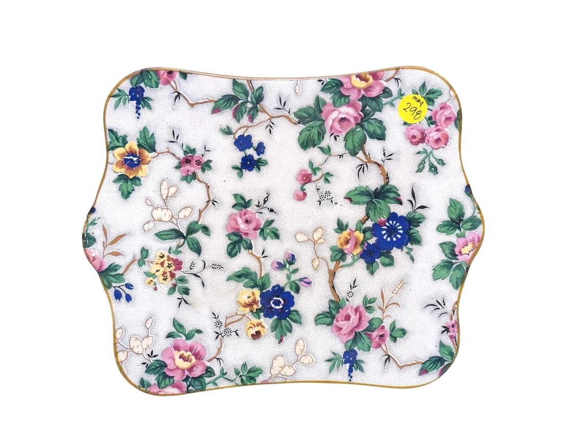 ANTIQUE CROWN DUCAL ASCOT FLORAL CHINTZ TRAY: Antique Crown Ducal Ascot Floral Chintz Tray. Measures approx. 10.5" x 8" and weighs 14.6 oz. . **In house shipping available on this lot** If you win this lot, please select self arranged for in hous