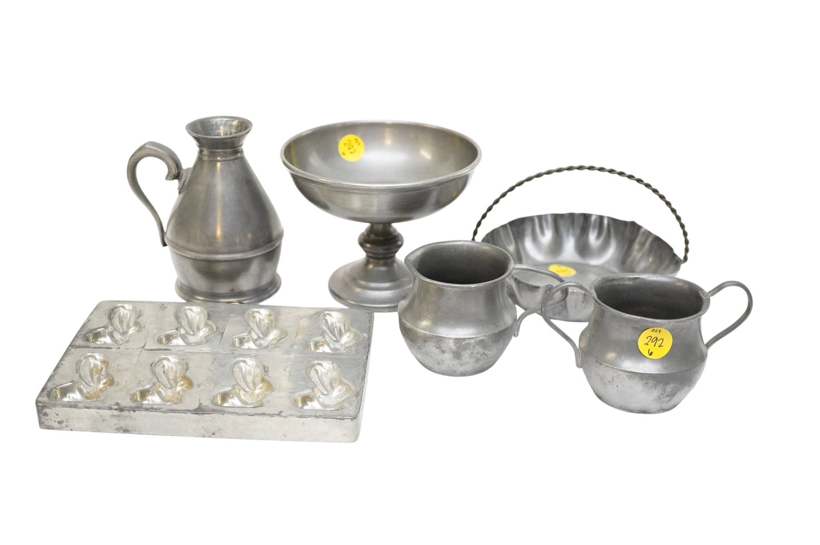 6 PIECES OF VINTAGE PEWTER: 6 pieces of vintage pewter. Largest is footed dish which measures approx. 4" x 5.25", total lot weight is 3 lbs. **In house shipping available on this lot** If you win this lot, please select self arr