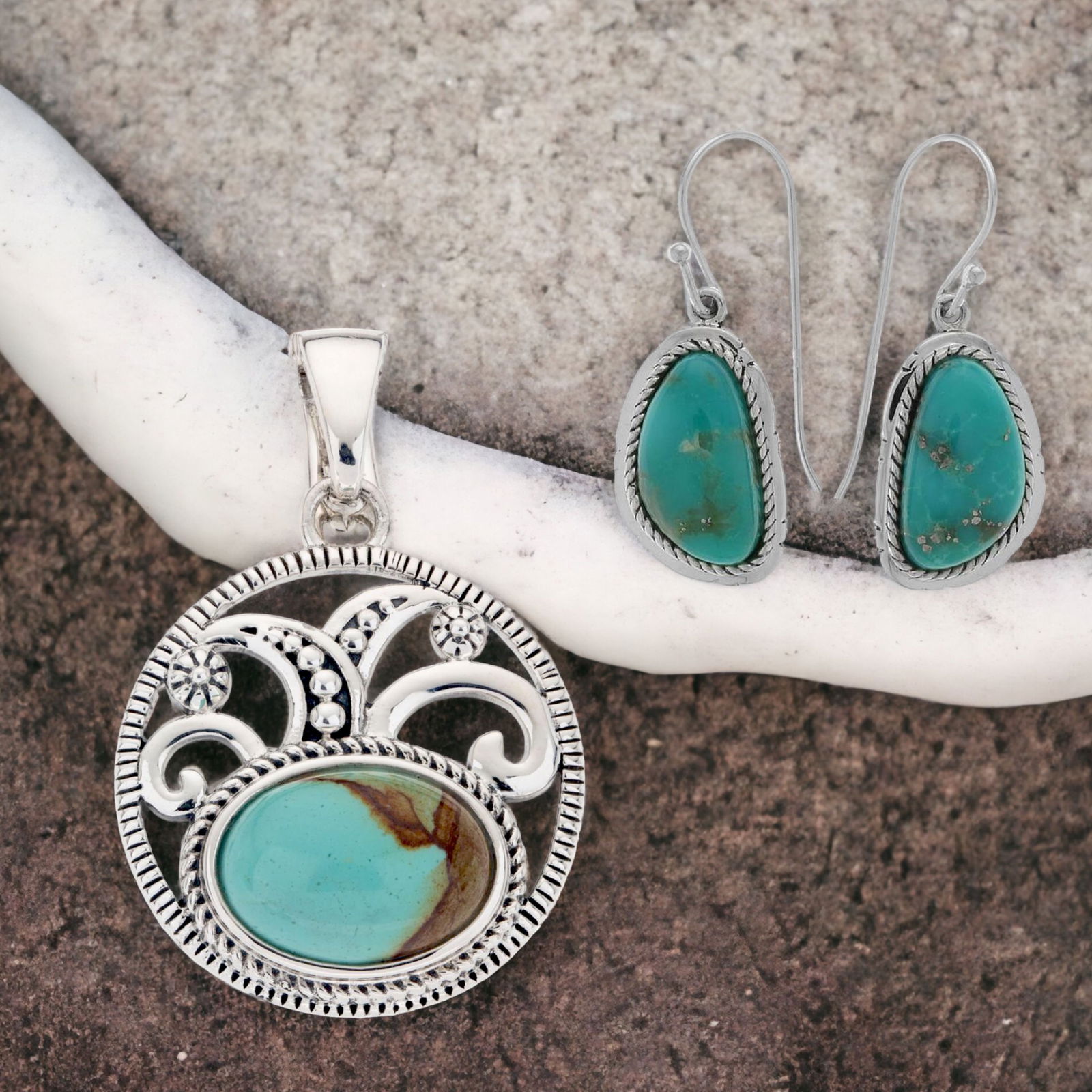 Exquisite Turquoise & .925 Sterling Silver Set (1 of 1)