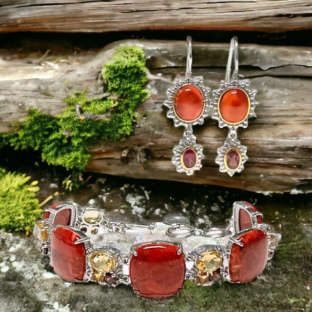 Vibrant Gemstone Bracelet & Spiny Oyster Earrings (1 of 1)