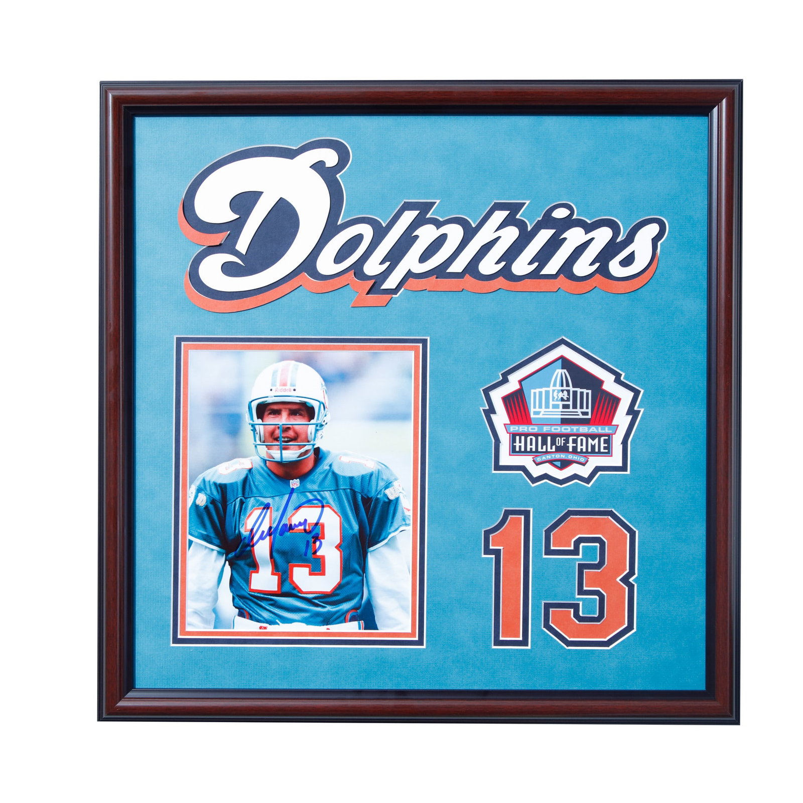 Dan Marino Miami Dophins 22x22 Showcase Signed GFA: During his iconic career, Dan Marino set over 38 National Football League historic records including career touchdown passes, career passing yards, 4th quarter comeback wins, and most 4th quarter/over
