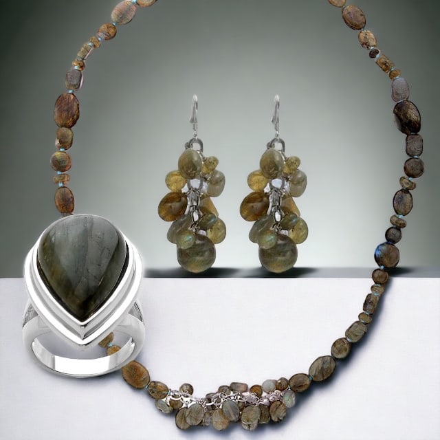 Labradorite Necklace & Earrings Set (1 of 1)