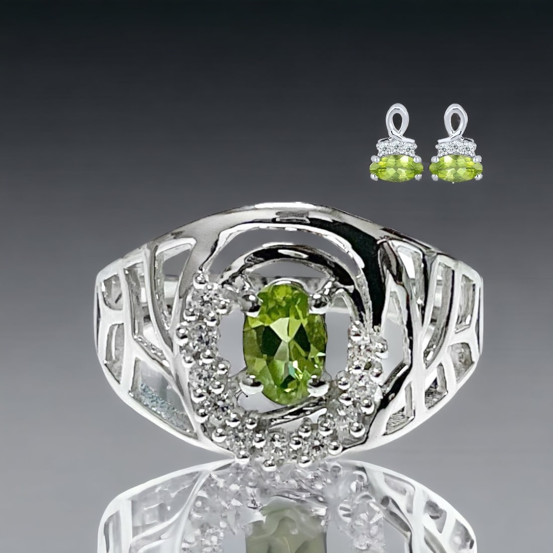 Vibrant Peridot Jewelry Ensemble (1 of 1)