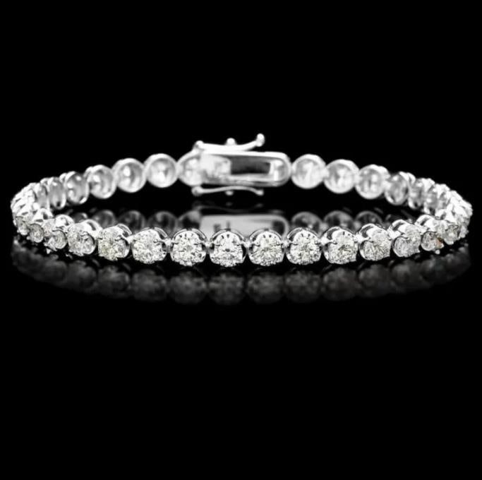 18k White Gold 9.00ct Diamond Tennis Bracelet: 18k White Gold 9.00ct Diamond Tennis Bracelet