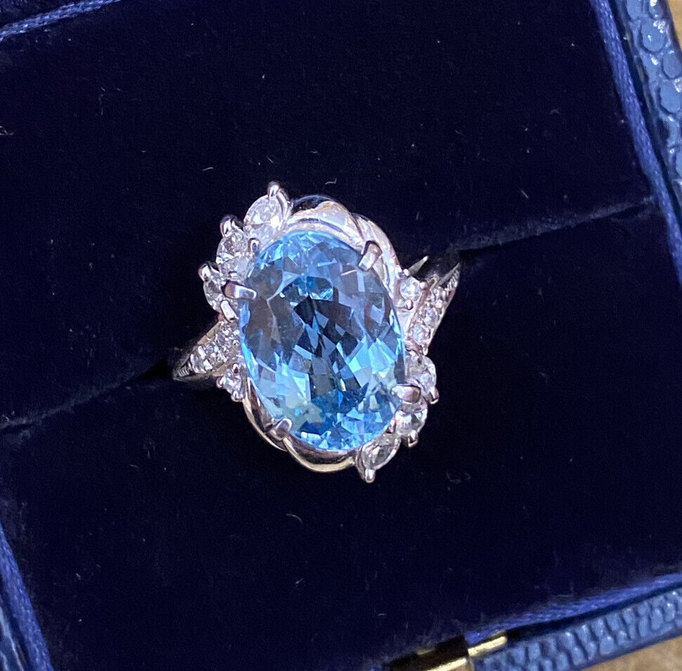 4.85 ct. Oval Aquamarine & Diamond Cocktail Ring in Platinum (1 of 1)